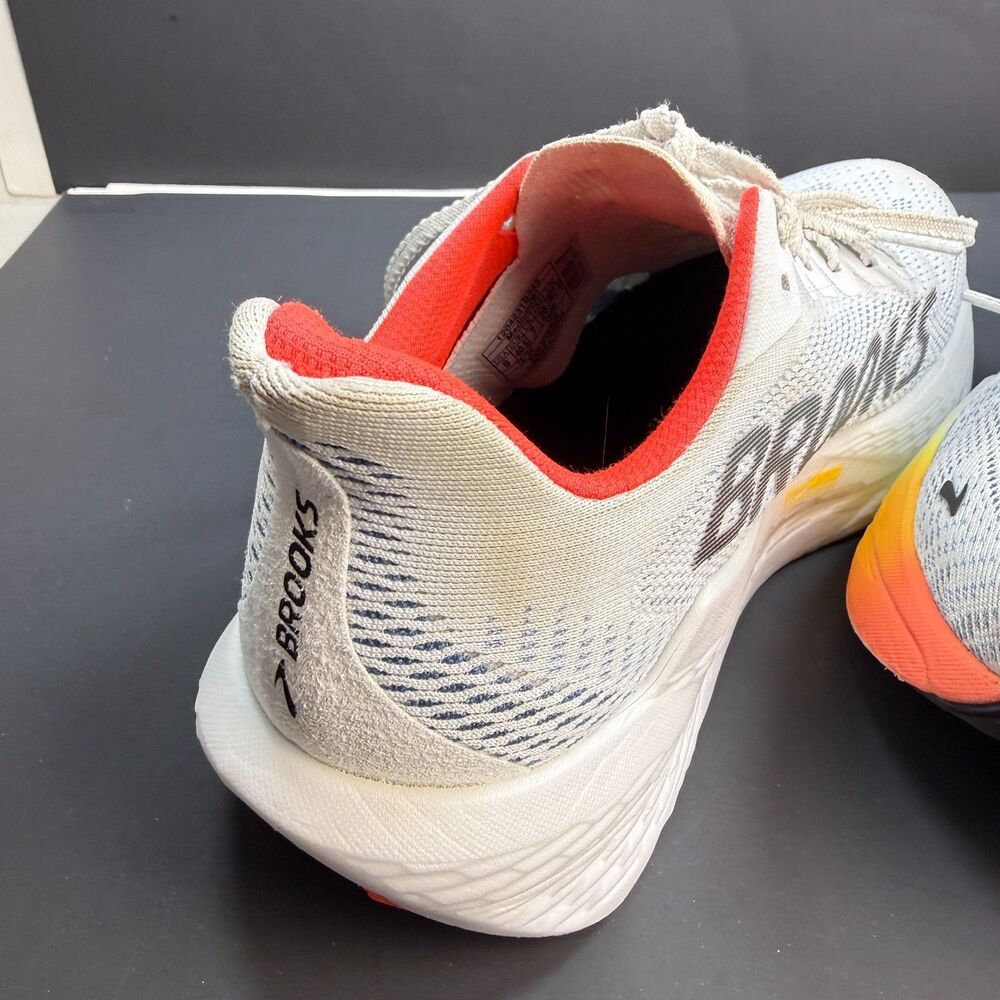 Brooks Hyperion Max 2 Shoes Womens 9 Illusion Coral Black Track Running *READ* - Picture 15 of 16
